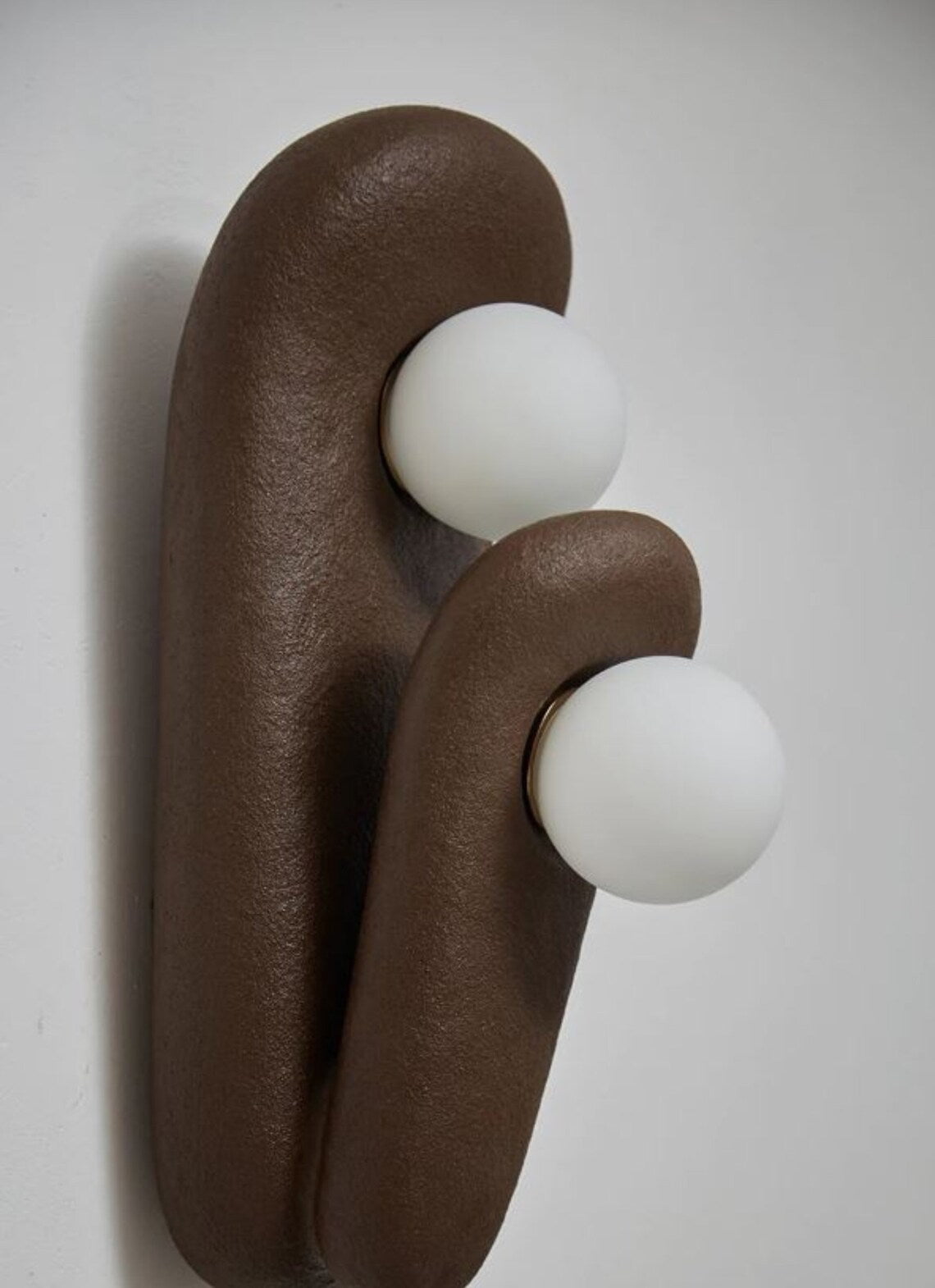 Zakohani Table Lamp in Milk & Beige