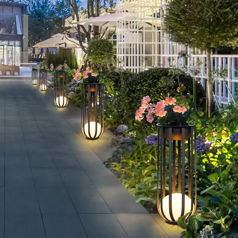 Flower Pot Solar Garden Light in Black & Copper