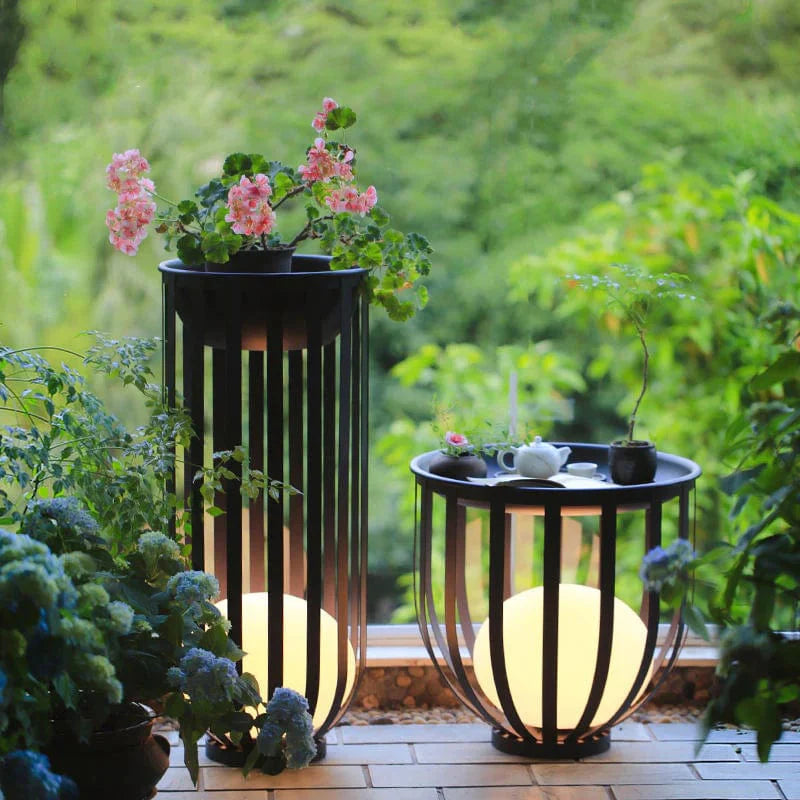 Flower Pot Solar Garden Light in Black & Copper