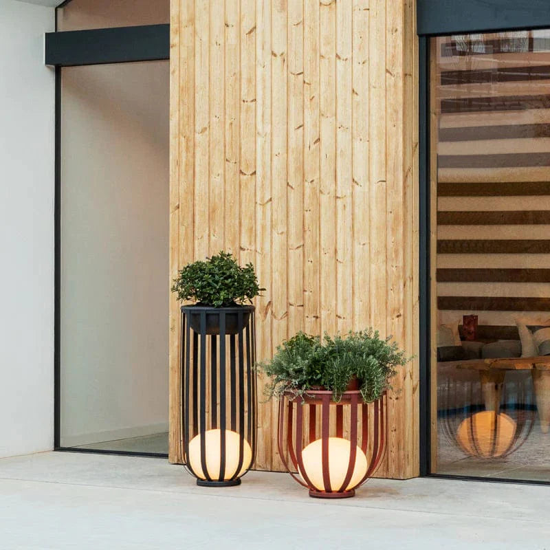 Flower Pot Solar Garden Light in Black & Copper