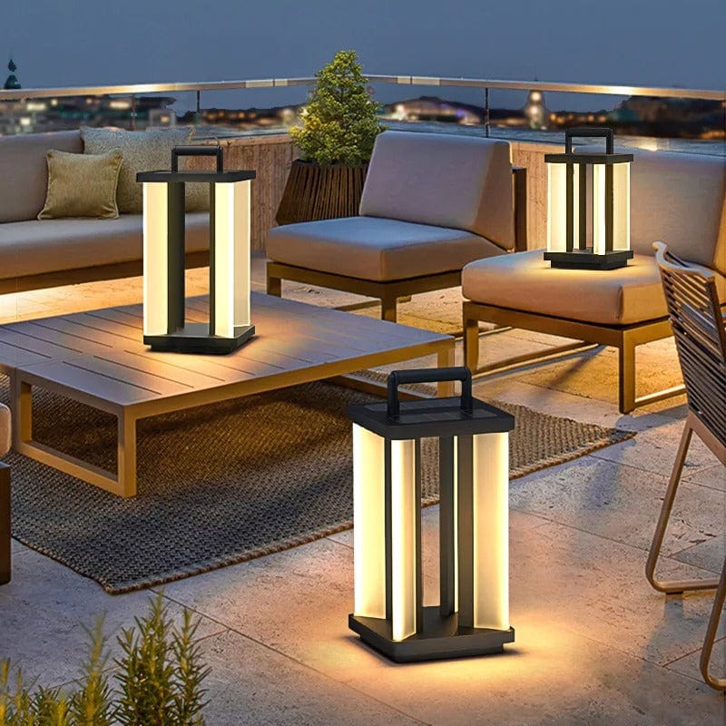 Contemporary Solar Garden Light