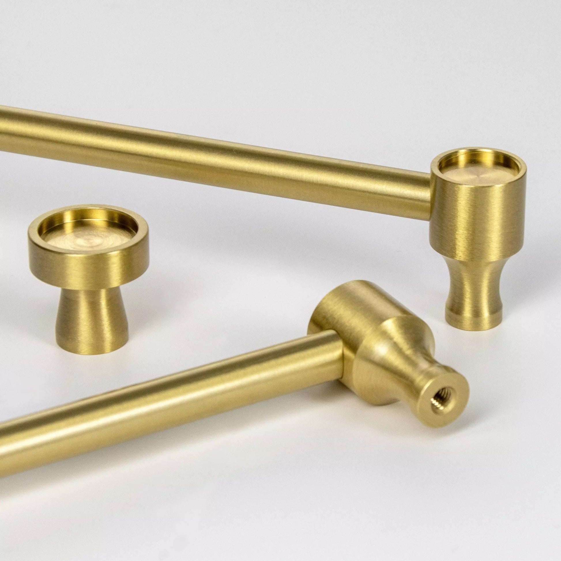 Melissa Mou Furniture Handle in Brushed Brass - Viltara