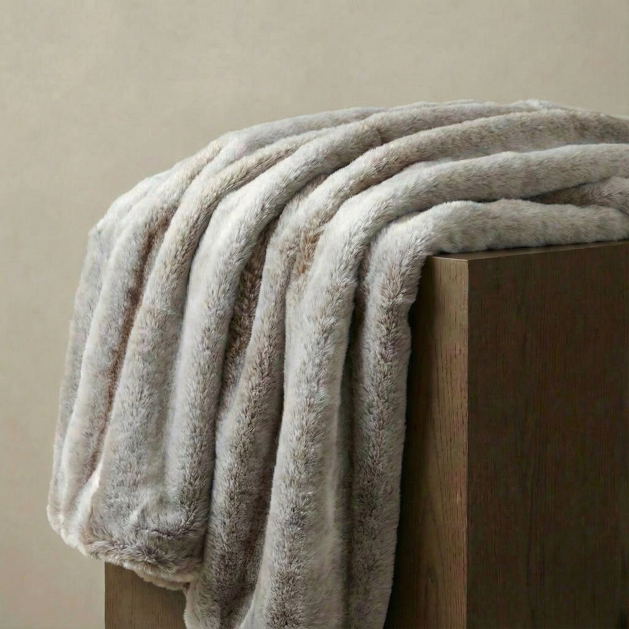 Milano Faux-Fur Blanket Throw - Viltara