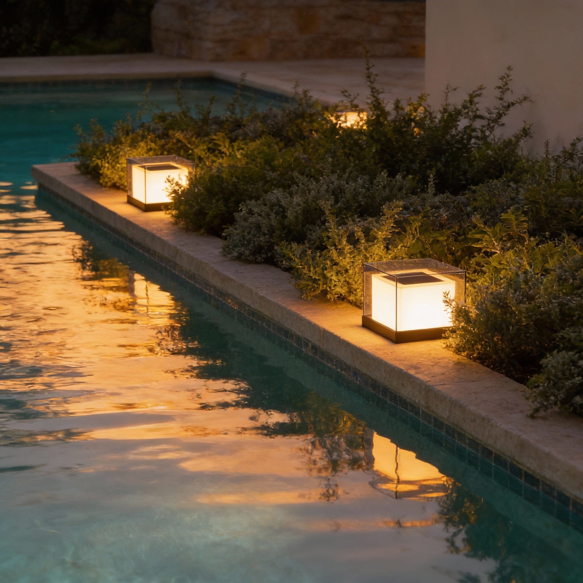 Box Beam Outdoor Light