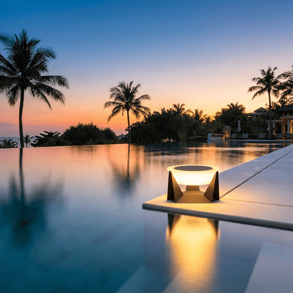 Landing Solar Garden Light