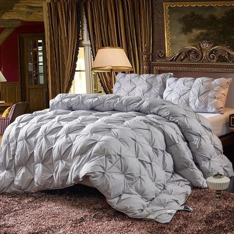Signature Down Duvet Insert in White & Gray - Viltara