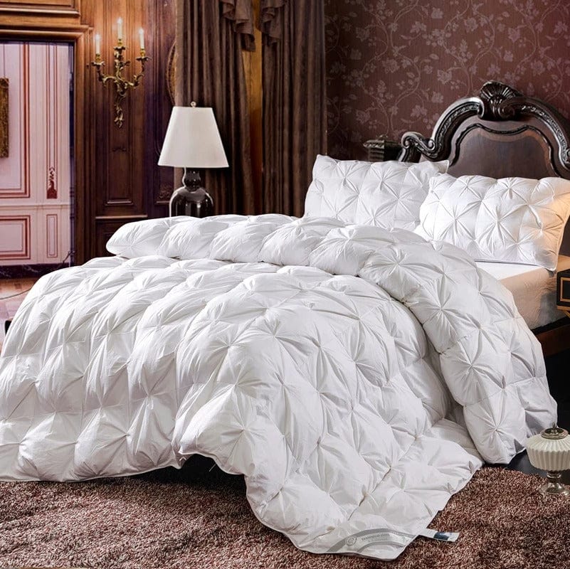 Signature Down Duvet Insert in White & Gray - Viltara