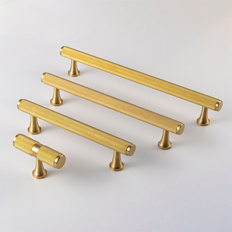 Tarly Reva Furniture Handle in Brushed Brass & Matte Black - Viltara