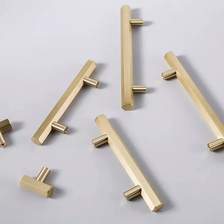 Tucson Tone Furniture Handle in Brushed Brass & Matte Black - Viltara