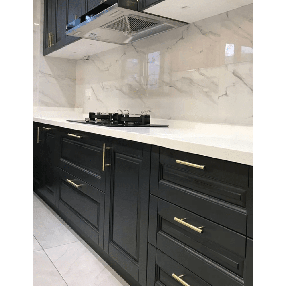 Tucson Tone Furniture Handle in Brushed Brass & Matte Black - Viltara
