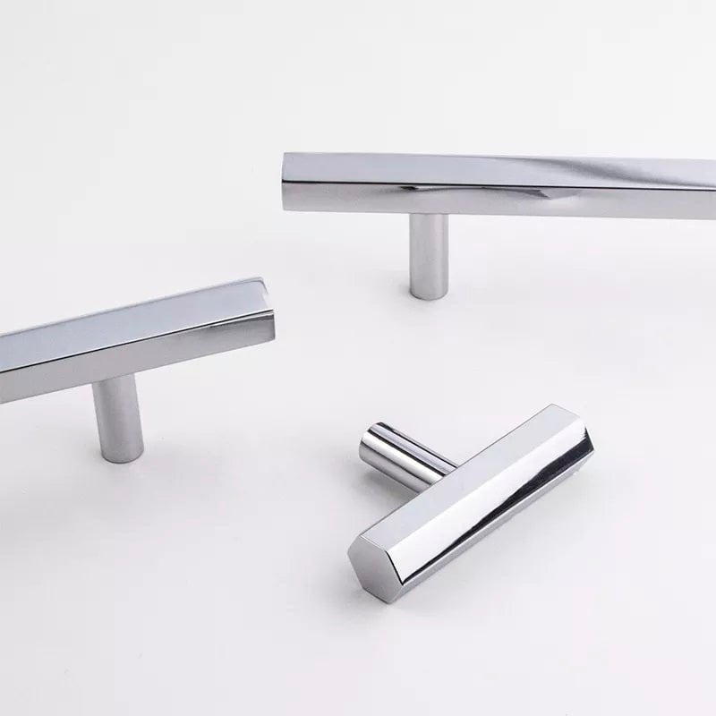 Tucson Tone Furniture Handle in Brushed Brass & Matte Black - Viltara